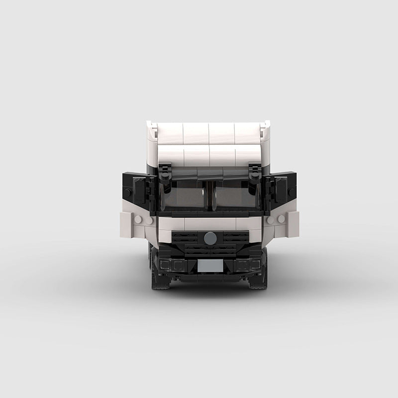 Blockpoint™ European Semi-Truck