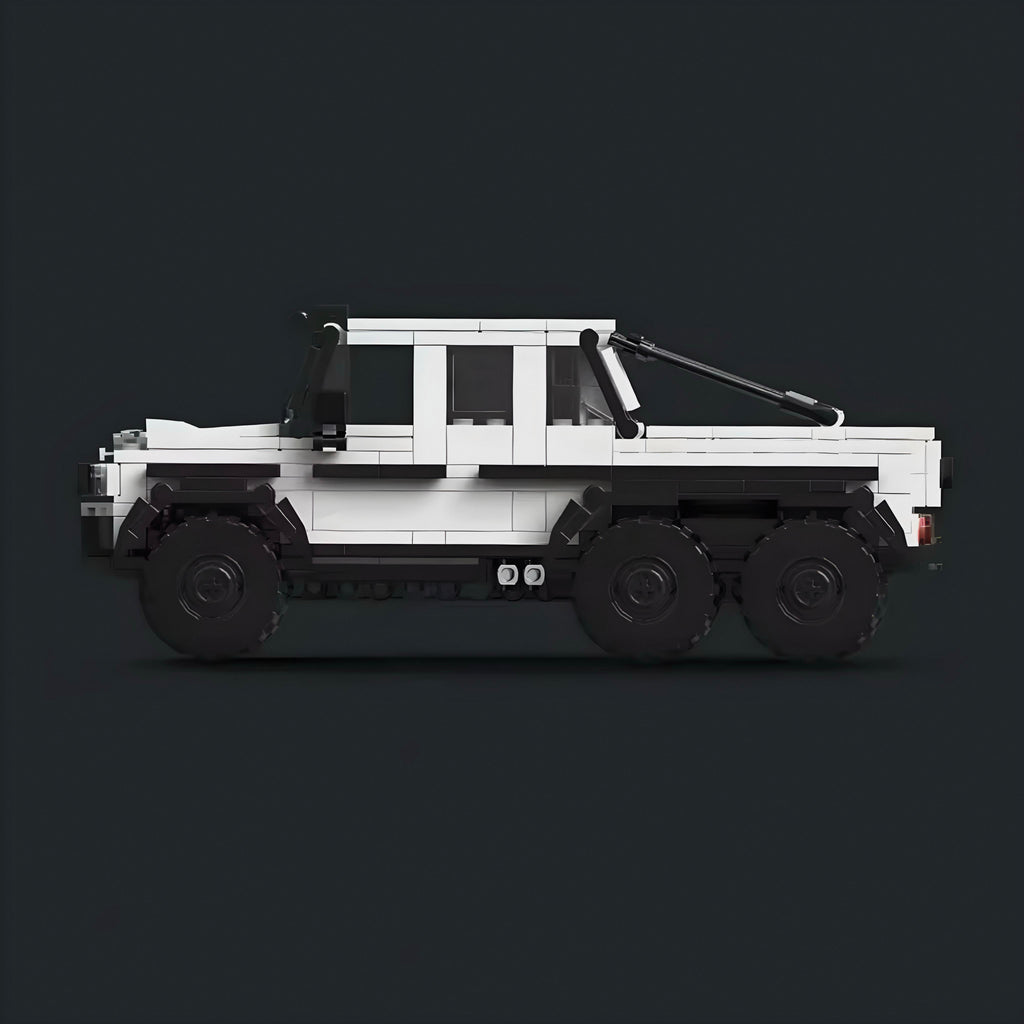 6x6 German Off Roader | 582pcs Display Garage Box Included