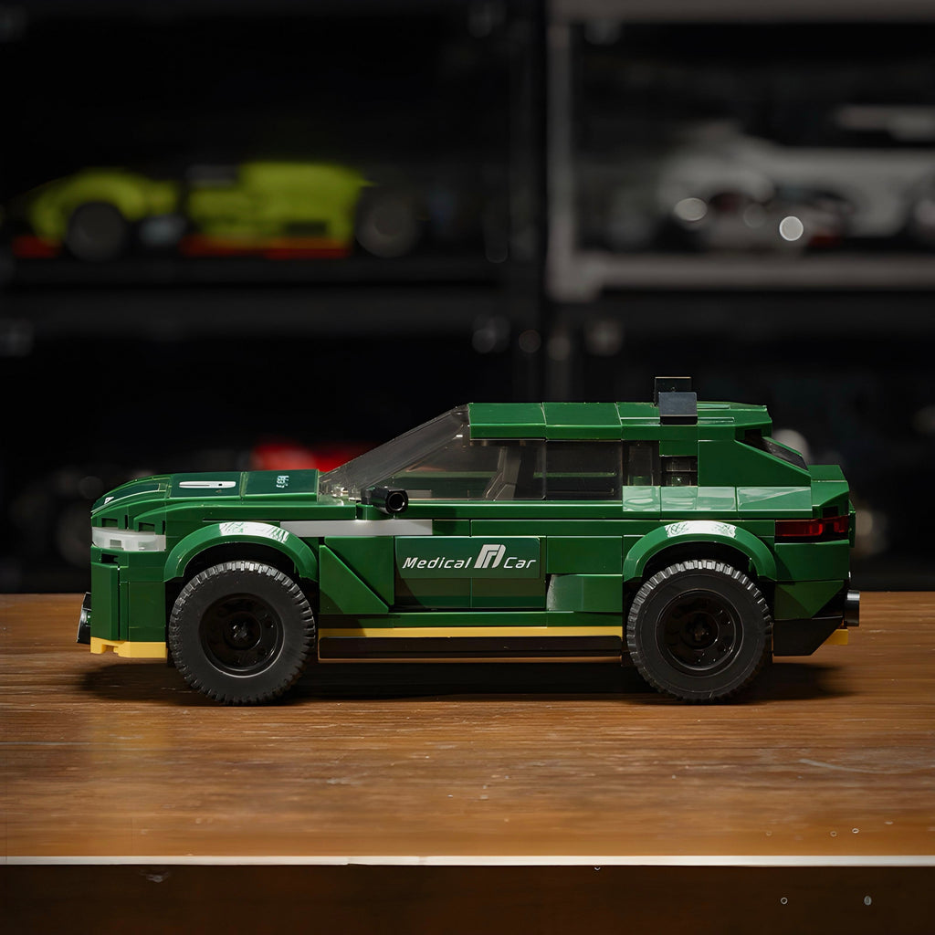1: 24 BRITISH F1 MEDICAL CAR (388 PCS)