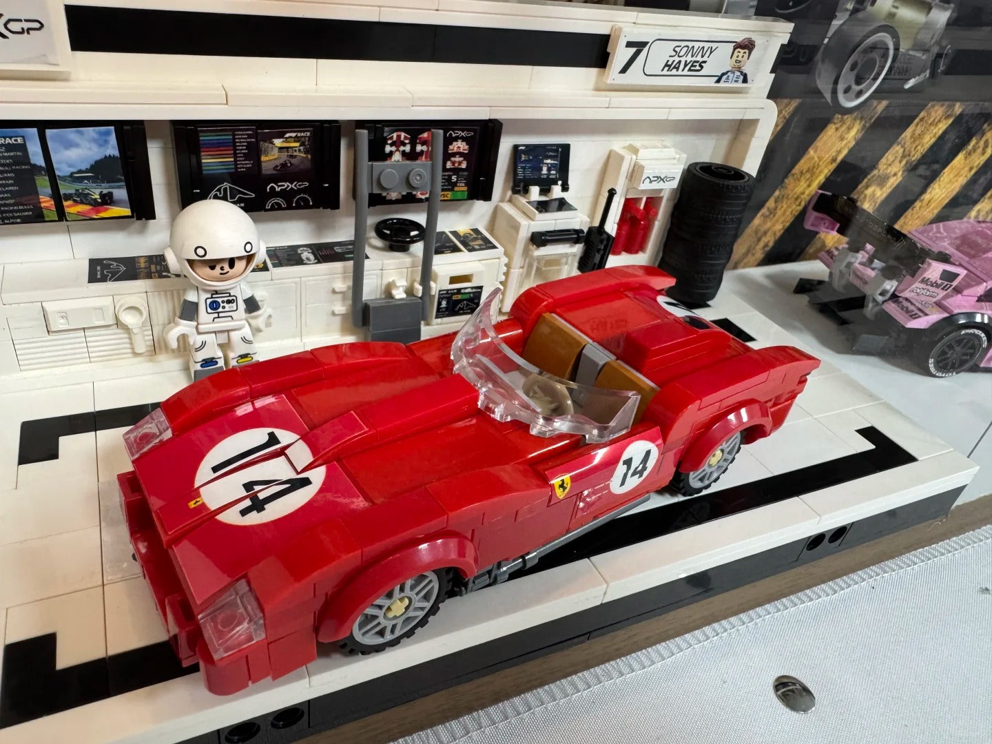 Red Hypercar 250 | Classic 1958 Legendary Racing Car | 291PCS