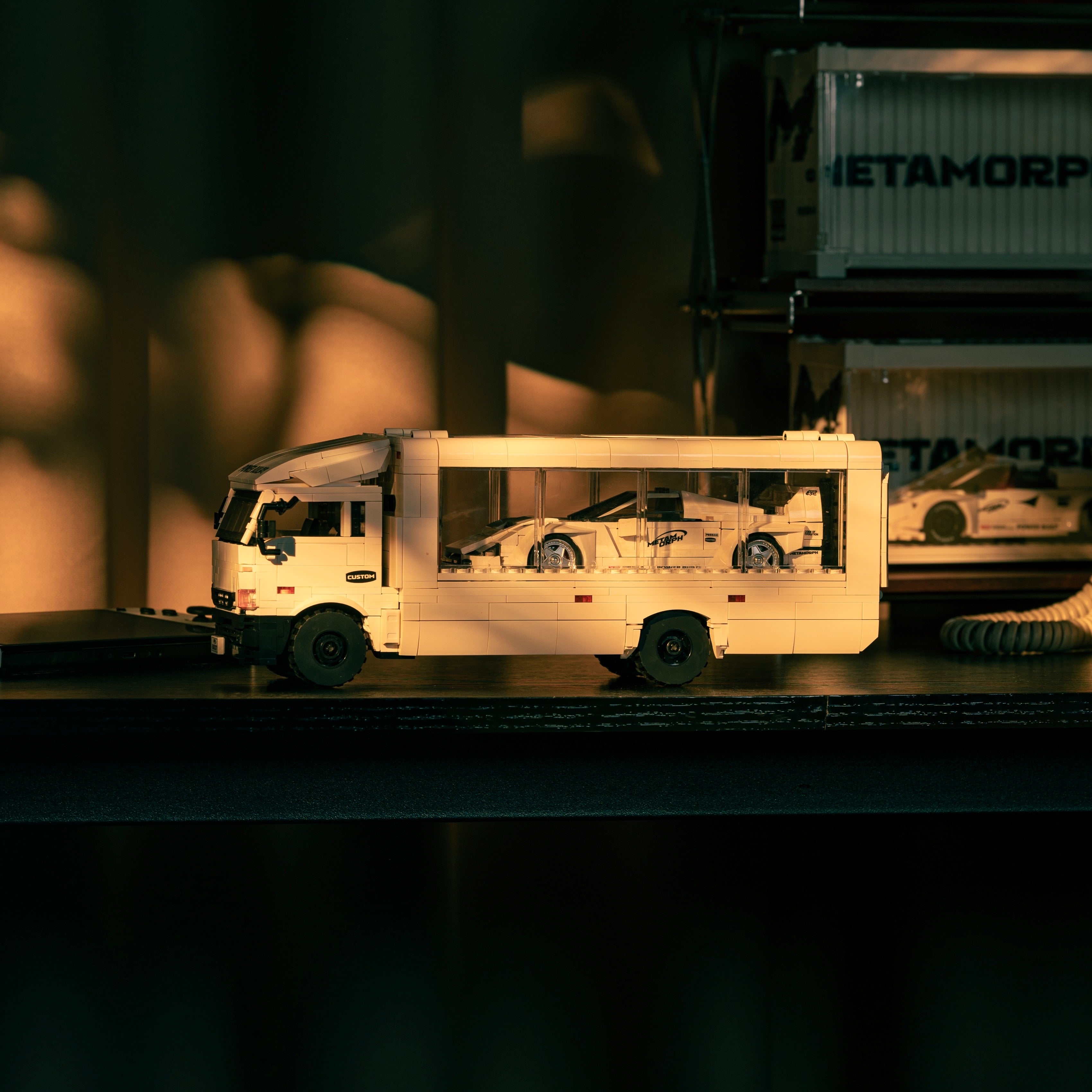 Transporter Truck