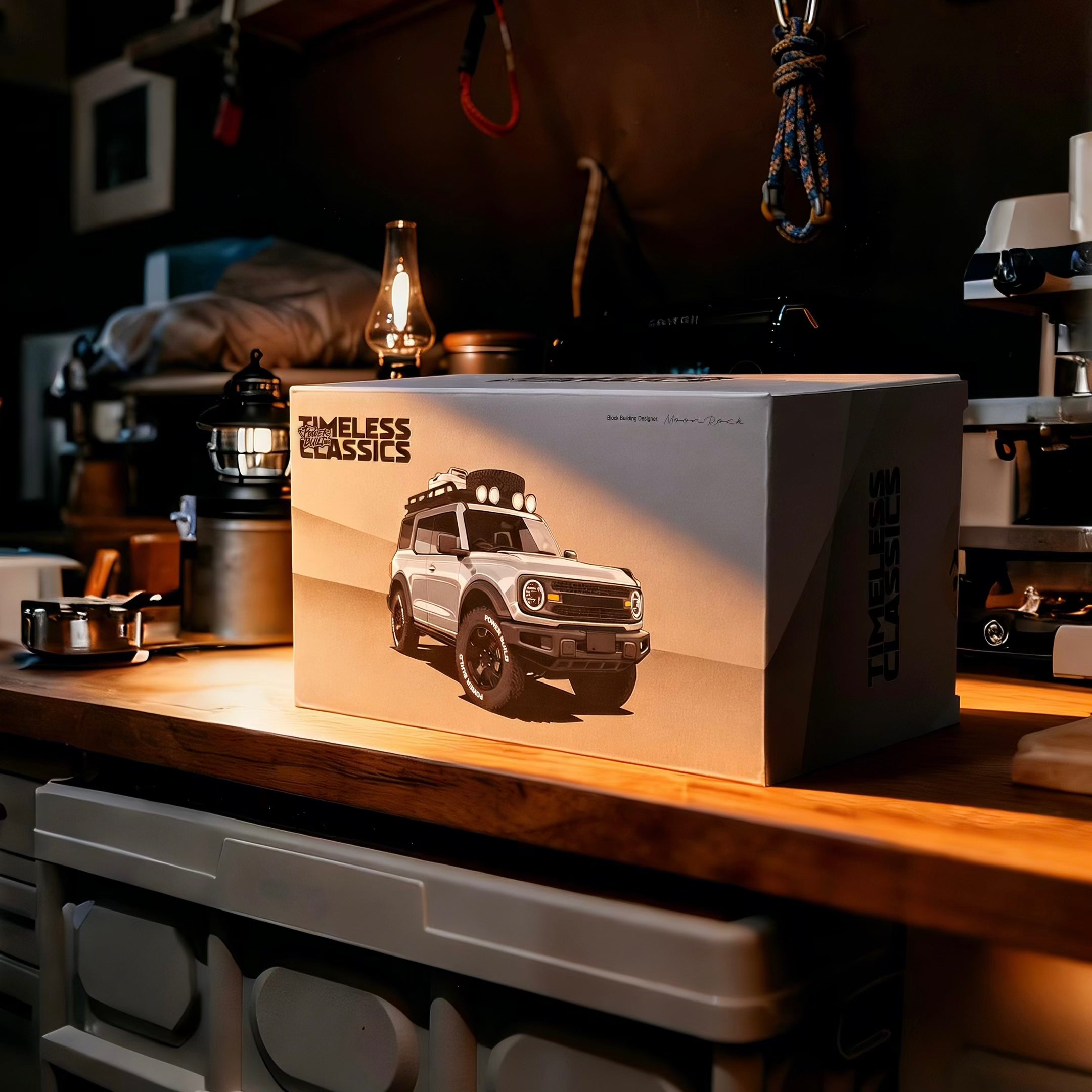 American Trail Off-Roader Display Garage Box Included