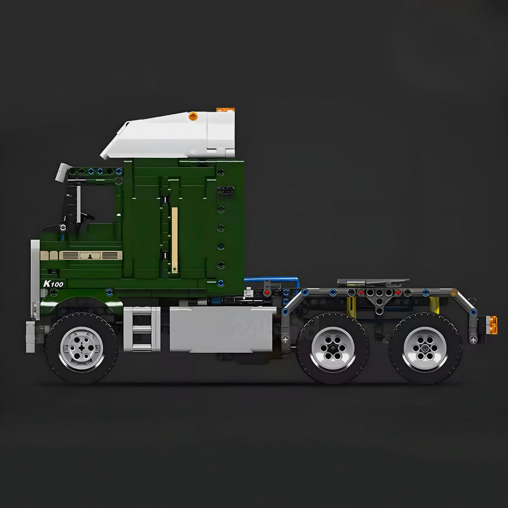 Remote Controlled 70s Cabover Truck | 2182pcs