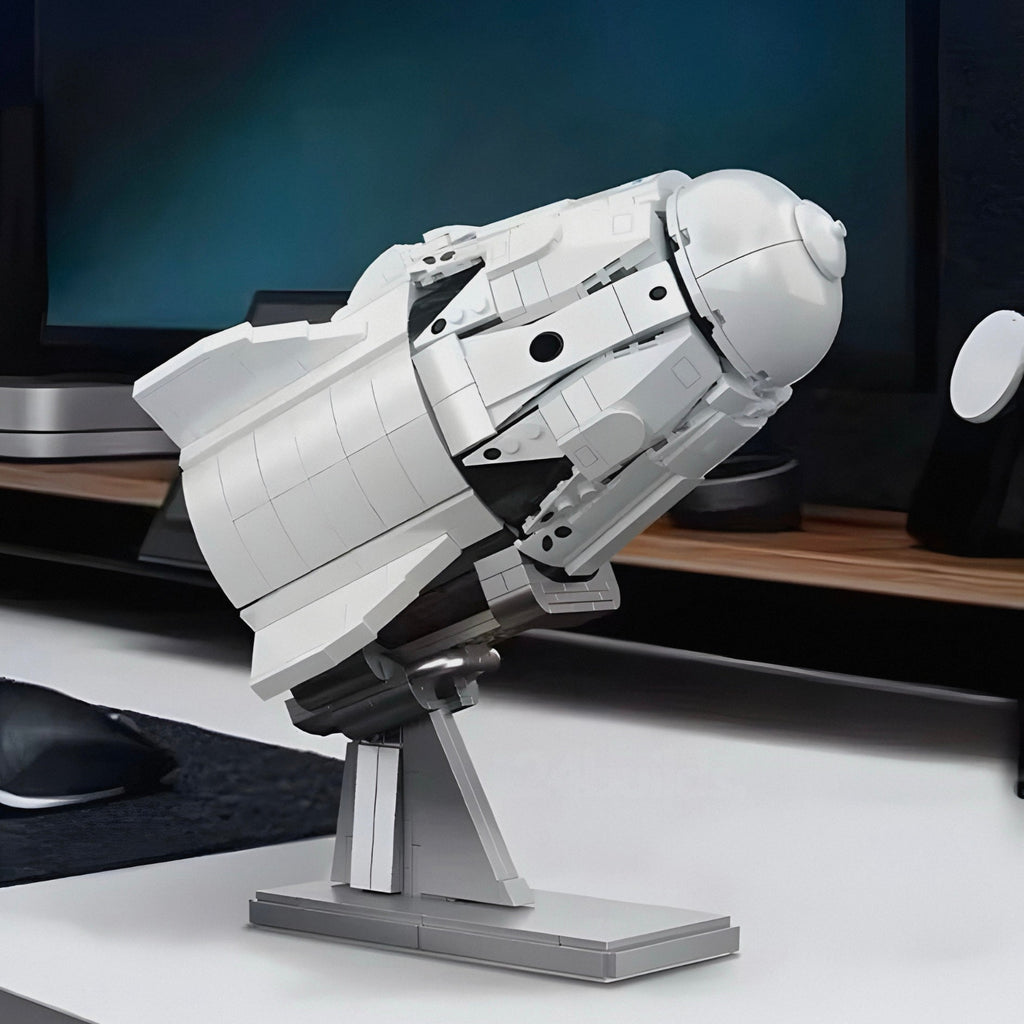Space Capsule Explorer
