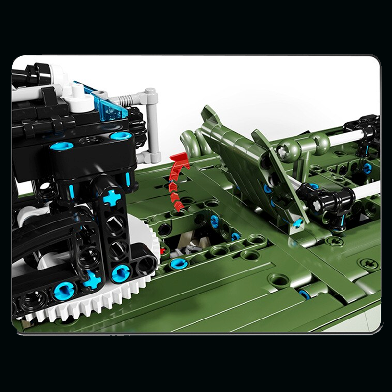 Remote Controlled Armoured Raid Vehicle - 3174pcs