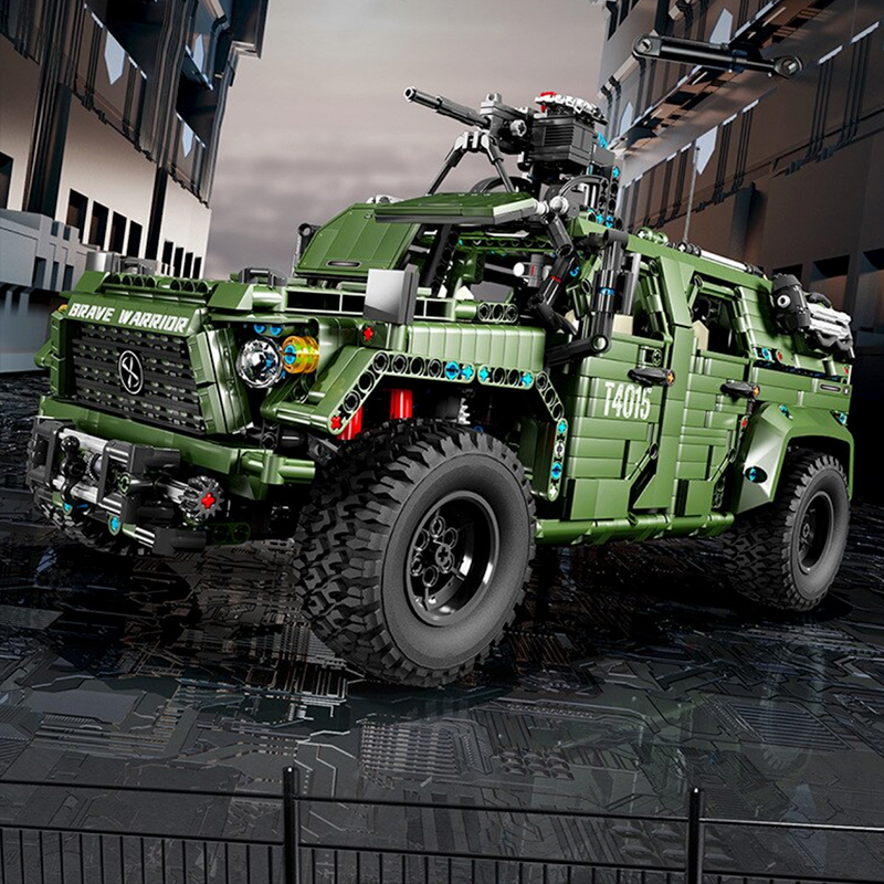 Remote Controlled Armoured Raid Vehicle - 3174pcs