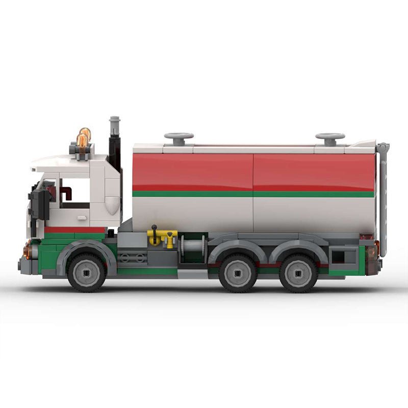Vintage Oil Tanker Mini Build Model | 228 pcs Fuel Delivery Classic - BLOCKPOINT